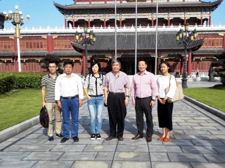 中國工程院院士姚新生到仁和集團(tuán)參觀考察 (1).jpg